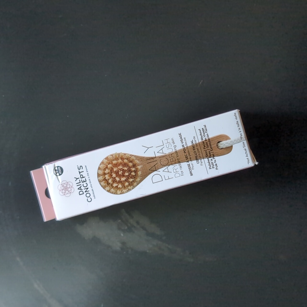 Daily Concepts Daily Facial Dry Brush